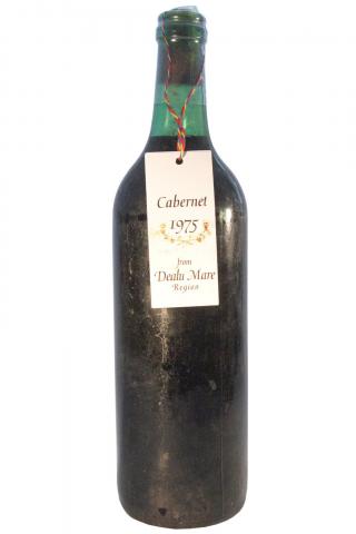Cabernet -Sauvignon -Dealu Mare -1975 in Cutie Lemn