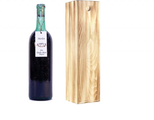 MERLOT DEALU MARE 1991 IN CUTIE DE LEMN