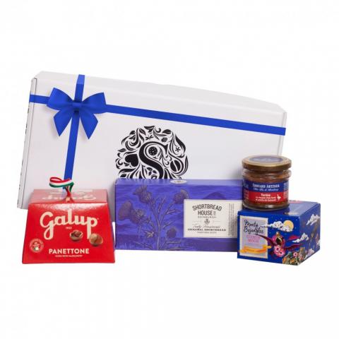 Cadou cu trufe de ciocolata, panettone, biscuiti si terina